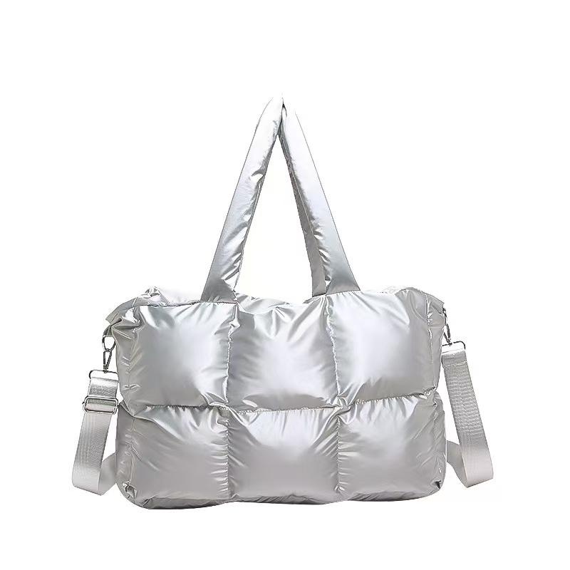 "Selena" Puffer Handtasche